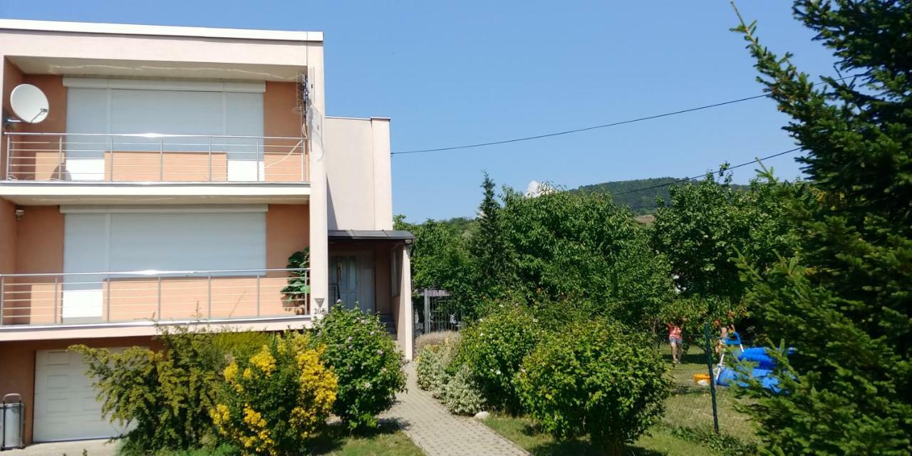 Ubytovani Marketa Perná Exterior photo